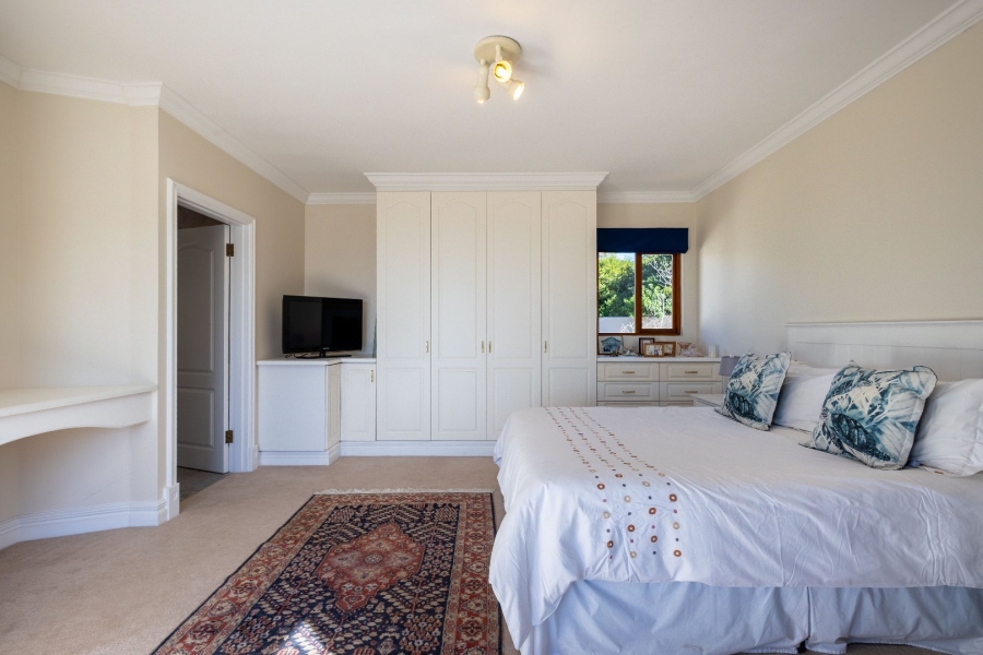 4 Bedroom Property for Sale in Lower Robberg Western Cape